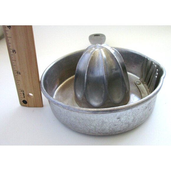 Kwicky Citrus Juicer Reamer Seed Catcher Rotating Quam-Nichols Chicago IL USA - Picture 16 of 16